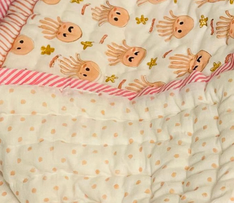 Little Octo Hugs Blanket- Hand Tagai